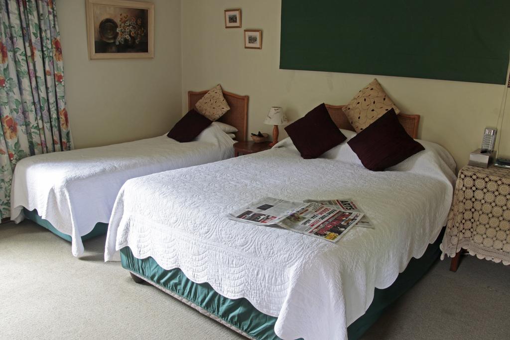 Jean-Lee Bed And Breakfast Pietermaritzburg Oda fotoğraf